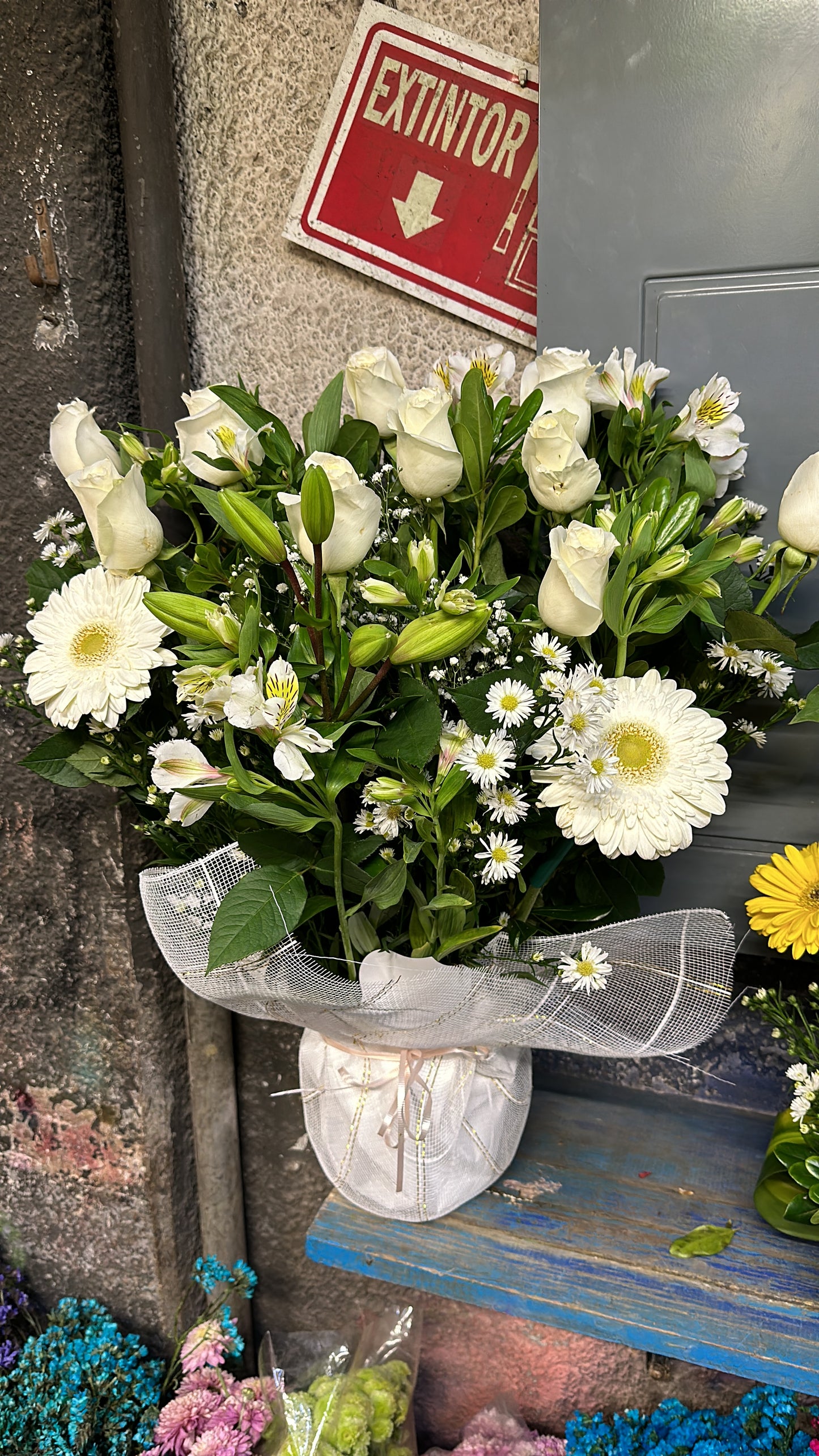 Arreglo con tela en maya rosas