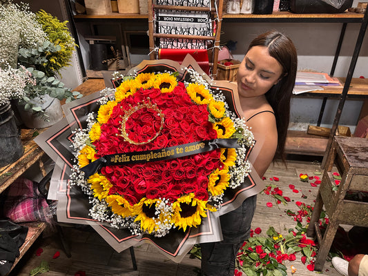 Ramo de rosas y girasol grande