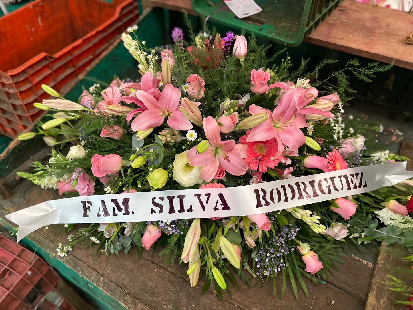 Ofrenda de rosas mediana