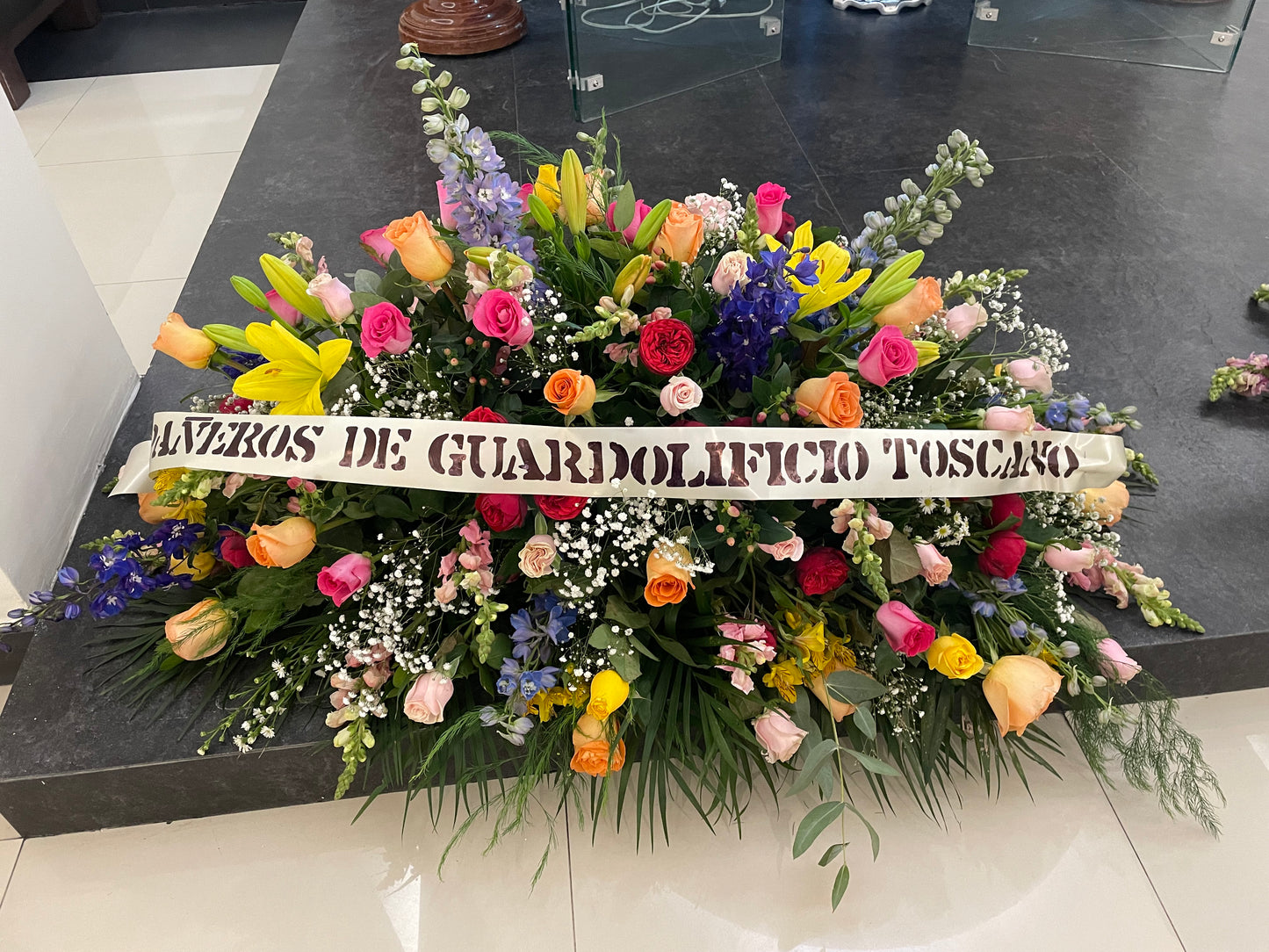 Ofrenda grande primaveral.