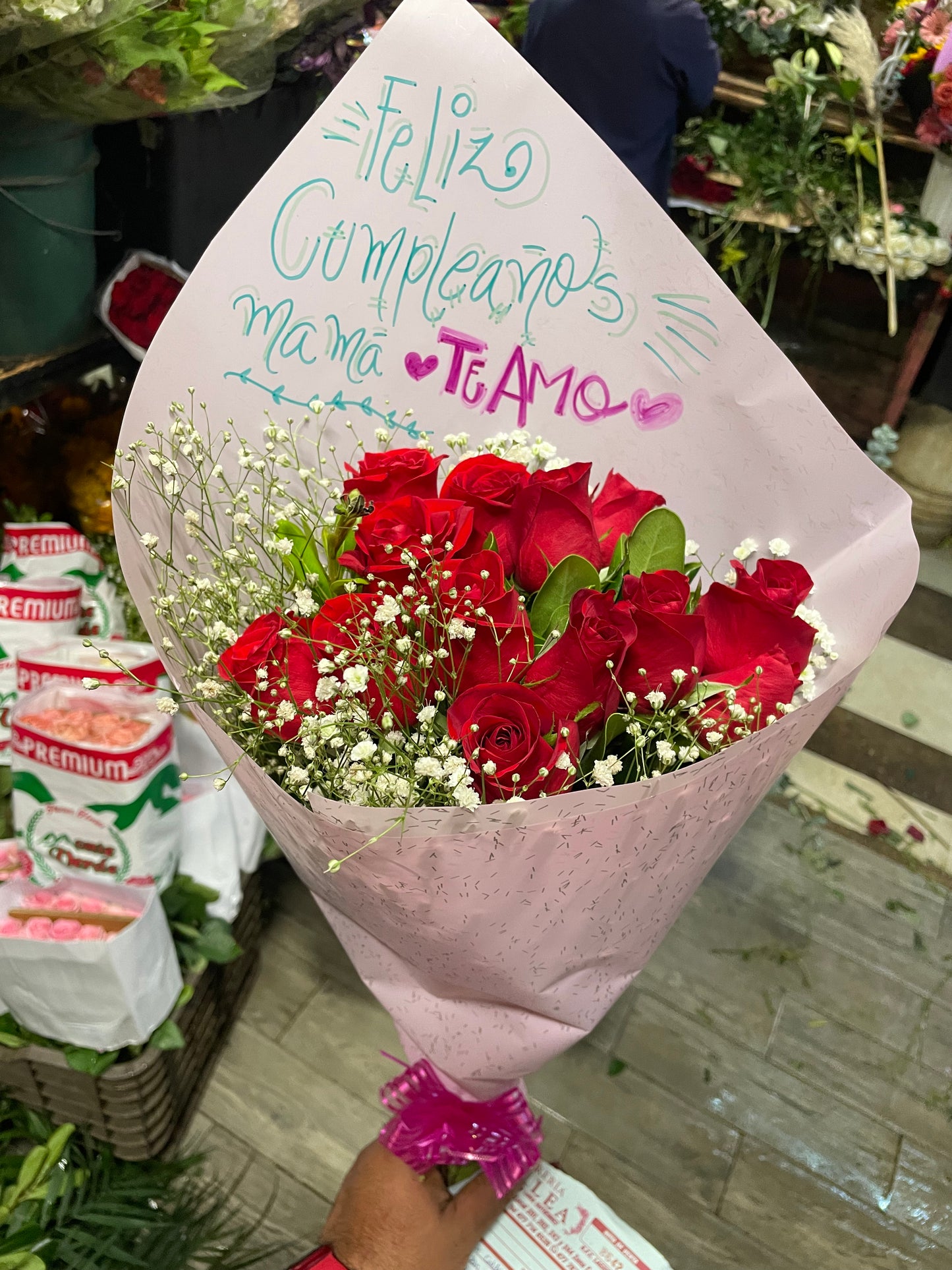 12 rosas adornadas